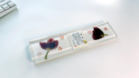 Tulip Wrist Rests, Customized Dried Flowers Wrist Rests, Artisan Resin Wrist Rests, Gaming Setups, Personalized Gift. - HiJenney