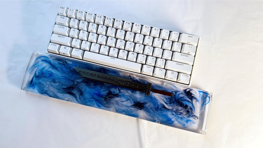 Custom Buster Sword Wrist Rest, FF7 Wrist Rest, Artisan Diorama Clear Resin Keyboard Wrist Rest, Gaming Setup, Personalized Gift. - HiJenney