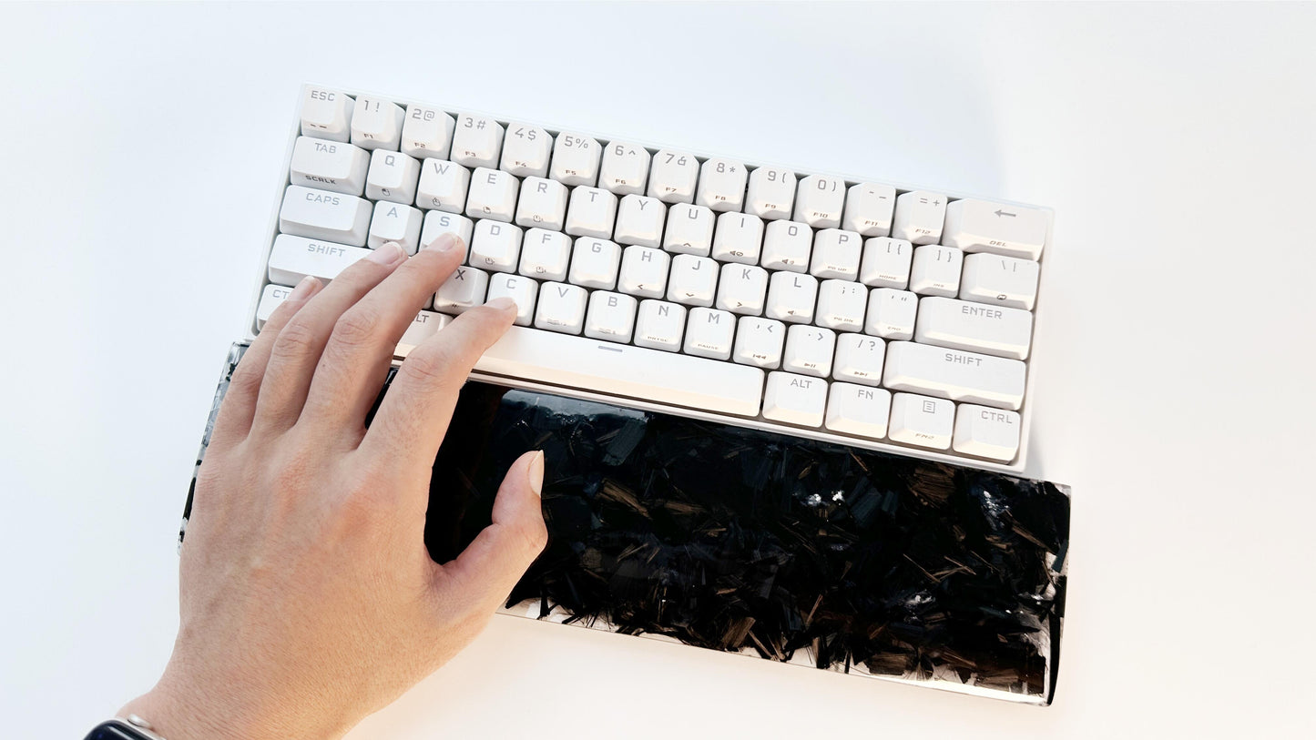 Carbon Fiber Wrist Rest, Clear Resin Wrist Rest, Customized Artisan Wrist Rest, Keyboard Wrist Rest, Gaming Desk Decor, Personalized Gift. - HiJenney