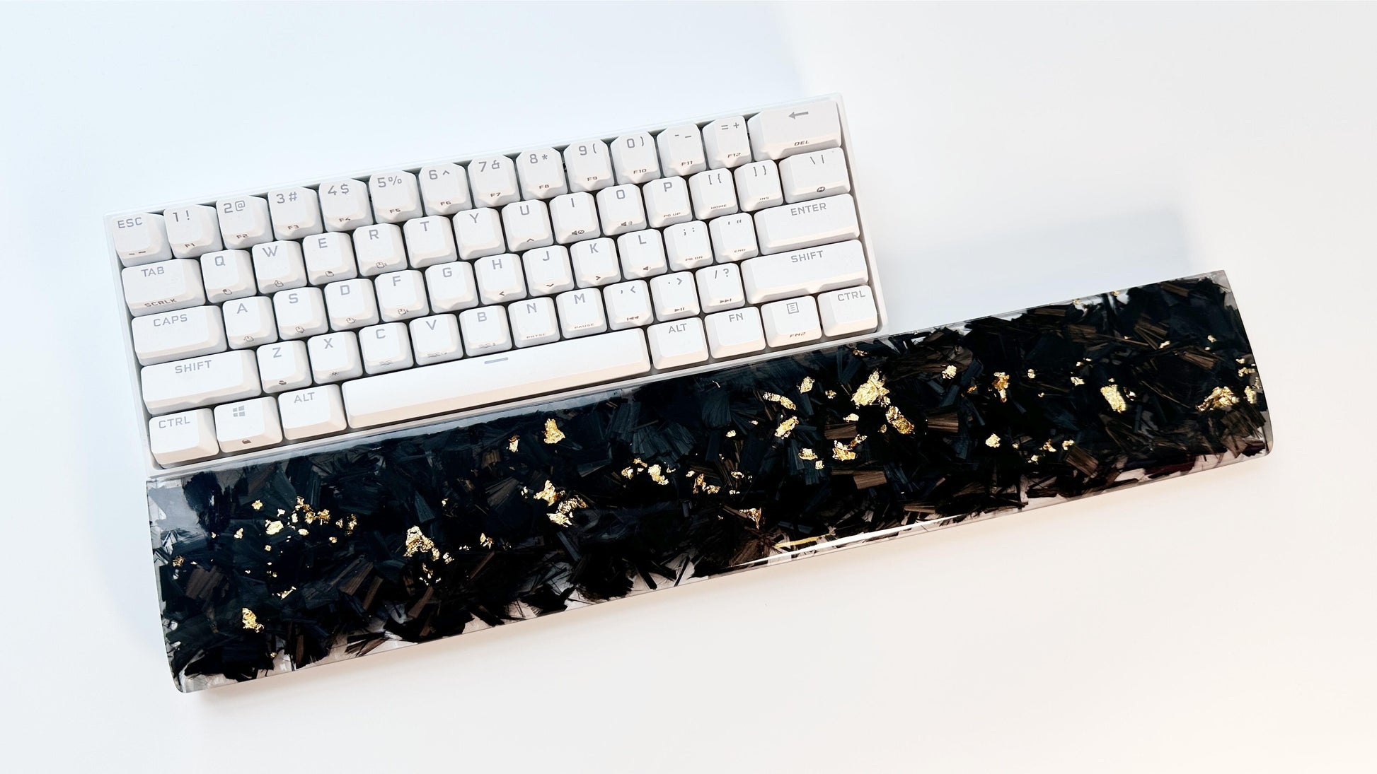 Carbon Fiber Gold Foil Wrist Rest, Clear Resin Wrist Rest, Artisan Wrist Rest, Custom Office Desk Decor, Personalized Gift. - HiJenney