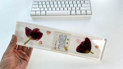 Tulip Dried Flowers Wrist Rest, Artisan Resin Wrist Rest, Keyboard Wrist Rest, Laptop, Gaming Office Desk Decor, Personalized Gift. - HiJenney