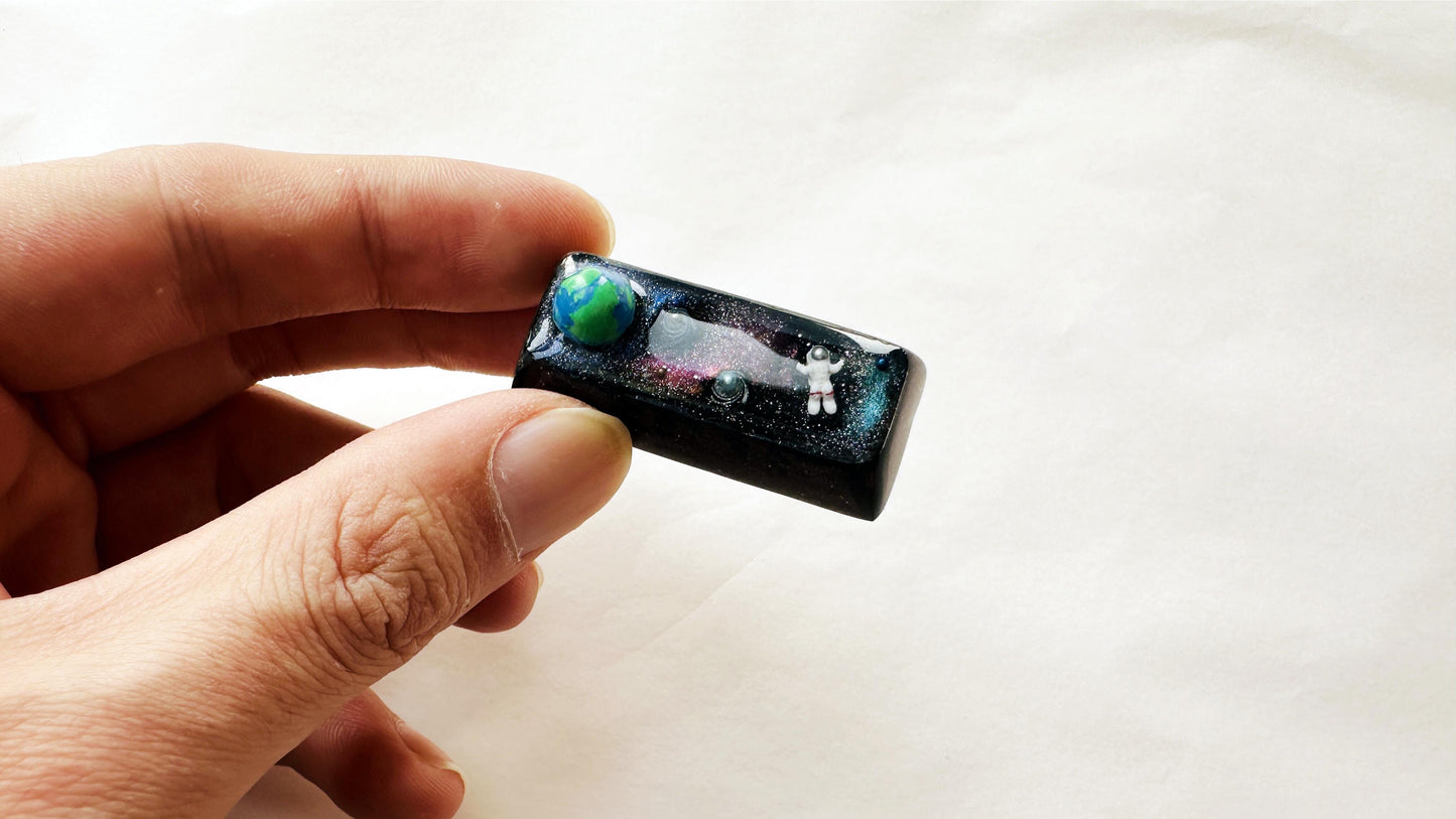 Universe Astronaut Keycap, Earth Planet Keycap, Galaxy Keycap, Artisan Resin Keycap, Mechanical Keyboard Cherry Switch Keycap. - HiJenney