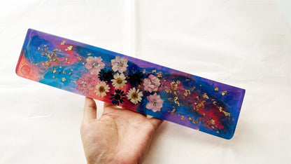 Daisy Wrist Rest, Blue Purple Rose Red Wrist Rest, Artisan Resin Wrist Rest, Real Dried Flowers, Game Desk Decor, Office Desk Gifts. - HiJenney