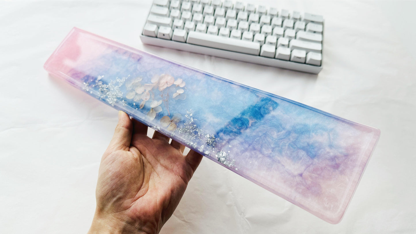 Pink Hydrangea Wrist Rest, Blue Pink Gradient Wrist Rest, Artisan Resin Wrist Rest, Personalized Gift, Laptop Mouse Wrist Rest, Desk Decor. - HiJenney