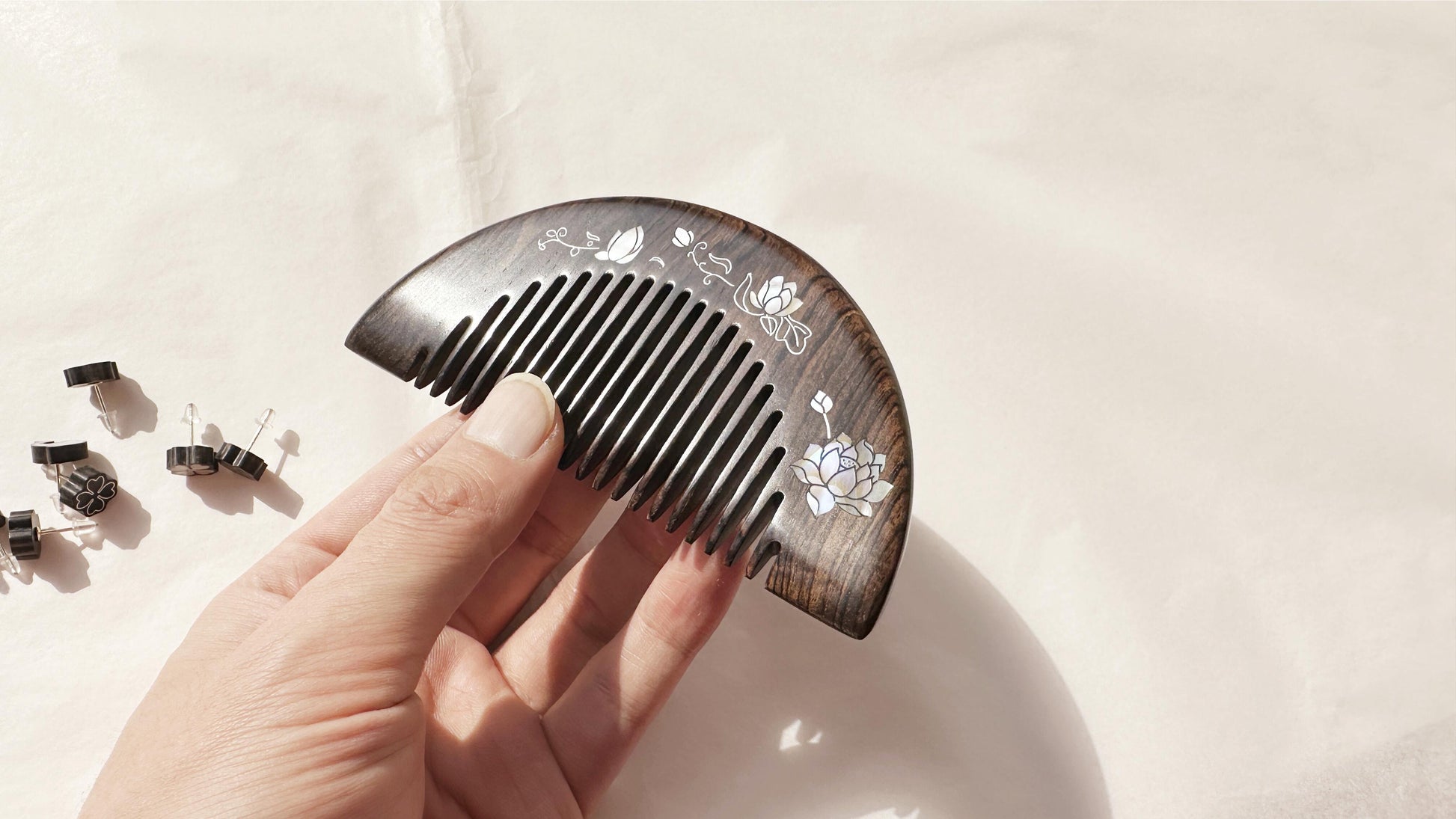 Artisan Raden Wood Comb, Classical Mother Of Pearl Comb, Black Sandalwood Comb, Anti Static Hair Comb, Oriental Retro Jewelry, Gift For Her. - HiJenney