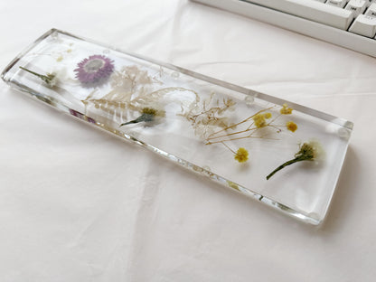 Flowers Wrist Rest, Crystal Clear Wrist Rest, Real Dried Flower, Handmade Custom Artisan Keyboard Resin Wrist Rest, Desk Decor Gift. - HiJenney