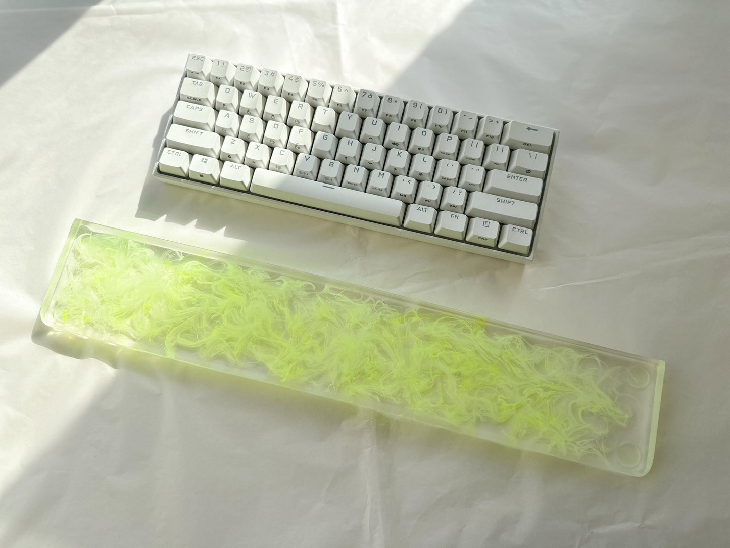 Fluorescent Green White Smoke Wrist Rest, Neon Color, Clear Resin Wrist Rest, Personalized Gift, Keyboard Wrist Rest. Unique Gift. - HiJenney