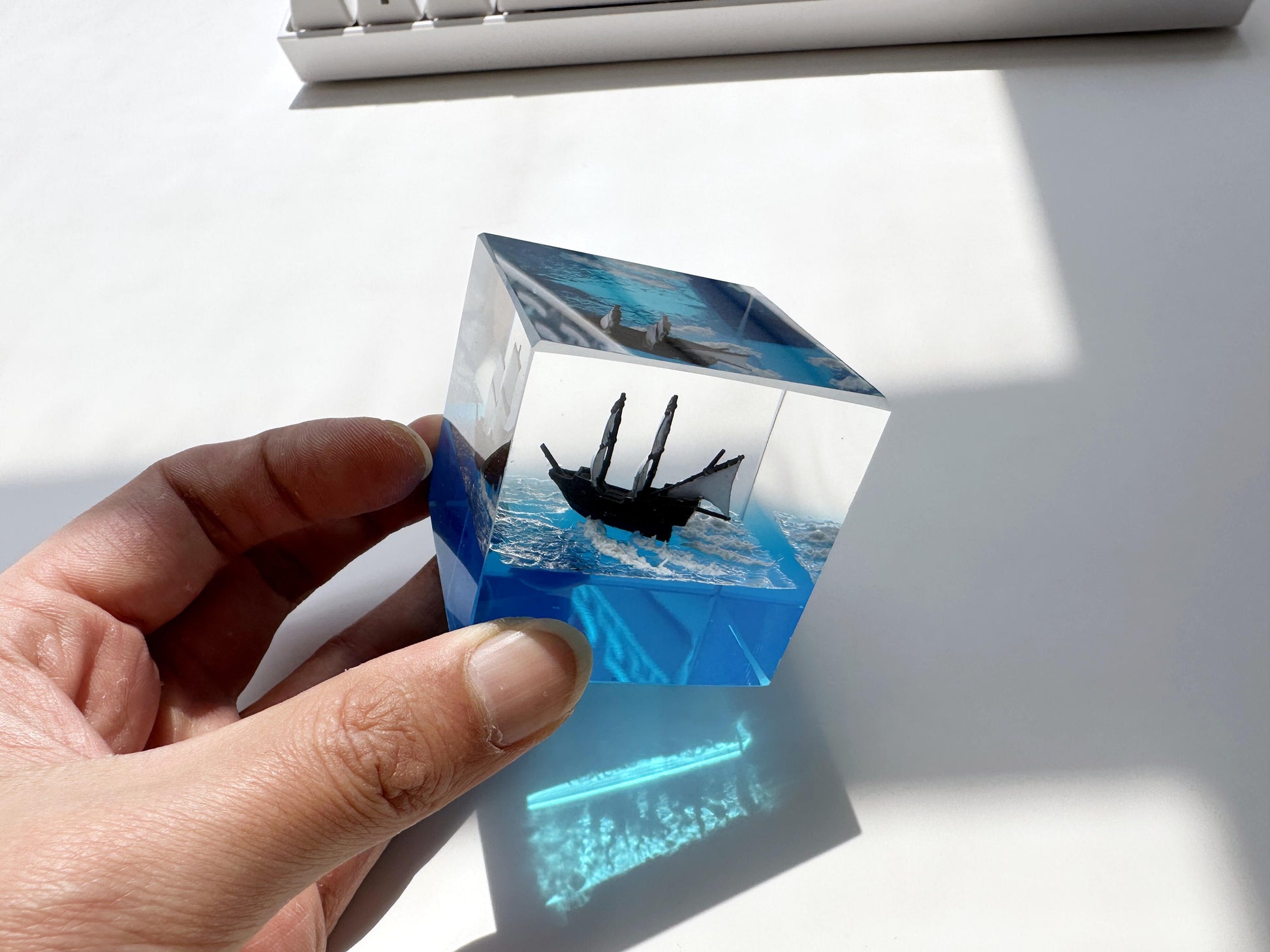 Ocean Sailing Boats Resin Cube, Night Light, Ocean Waves Scene Cube, Personalized Gift, Desk Decor, Custom Unique Gift. - HiJenney