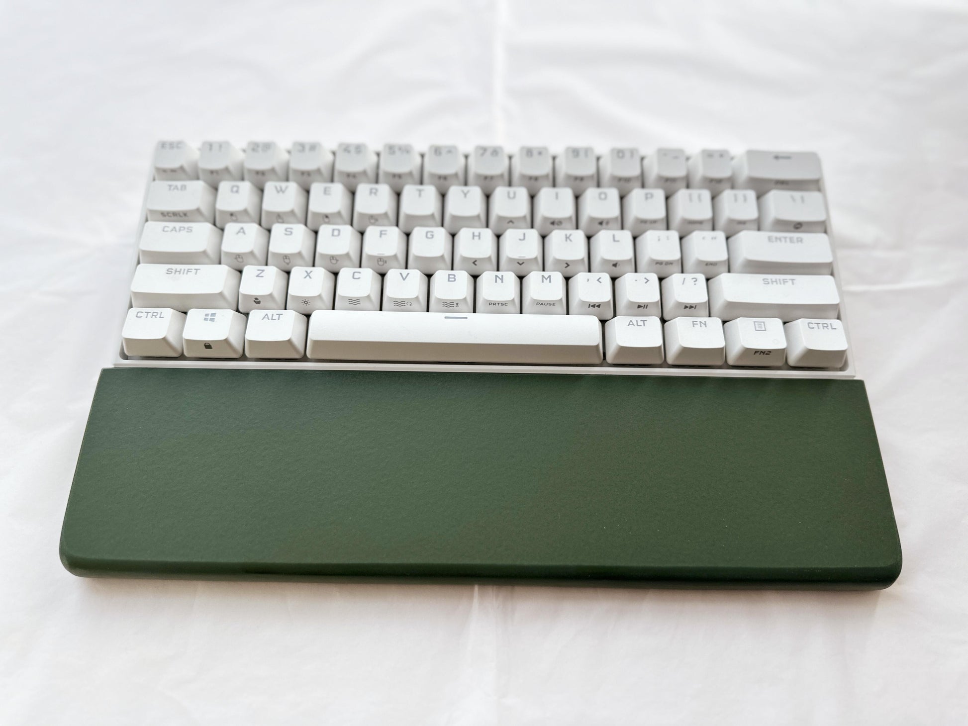 ArmyGreen Quartz Wrist Rest, Keyboard Wrist Rest, Quartz Stone Keyboard Wrist Rest, Office, Game Desk Decor Gift. - HiJenney