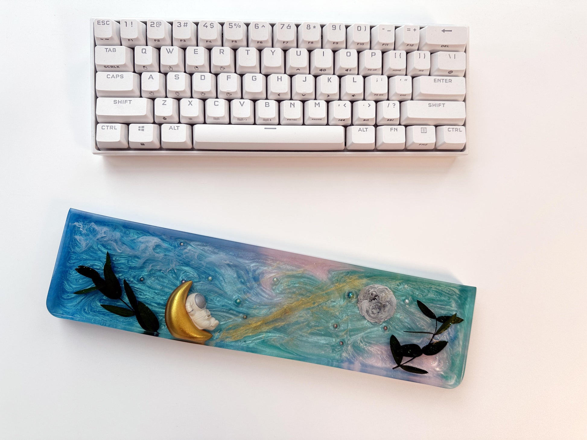 Astronaut Moon Wrist Rest, Universe Space Powder, Handmade Custom Wrist Rest, Mouse Wrist Rest, Desk Decor. - HiJenney