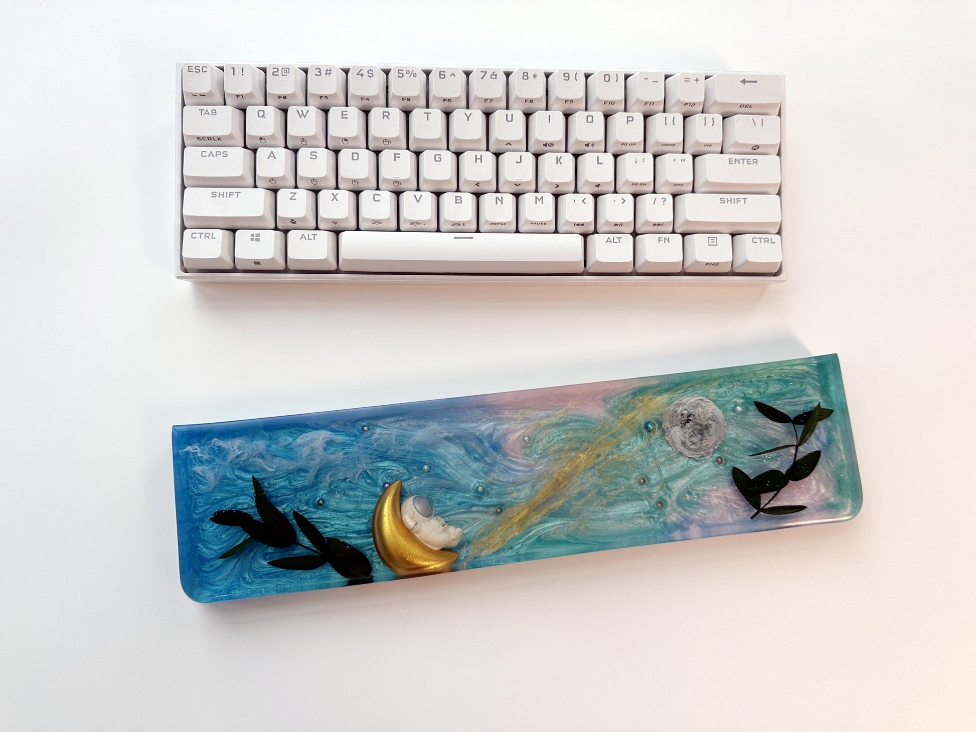 Astronaut Moon Wrist Rest, Universe Space Powder, Handmade Custom Wrist Rest, Mouse Wrist Rest, Desk Decor. - HiJenney